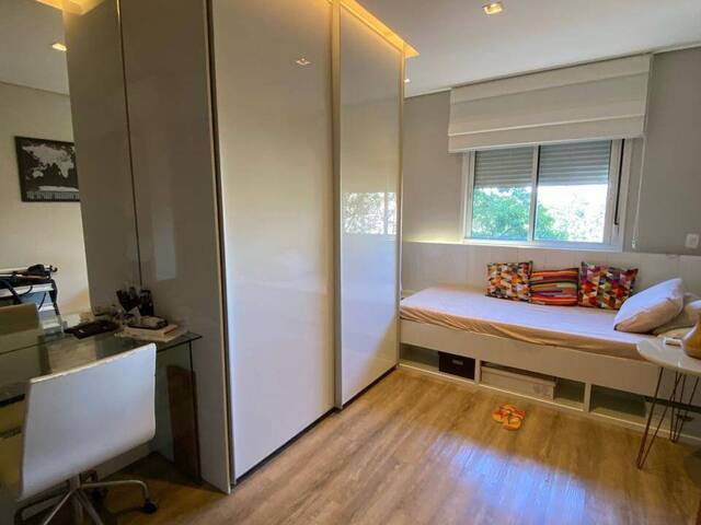 Apartamento para Venda em Santana de Parnaíba - 5